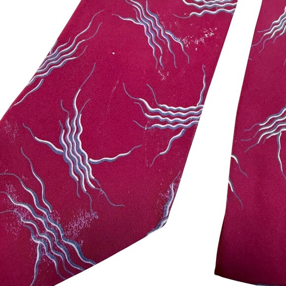 Vintage Giorgio Armani Red Patterned Silk Tie Made In Italy Abstract Lines - Picture 6 of 10